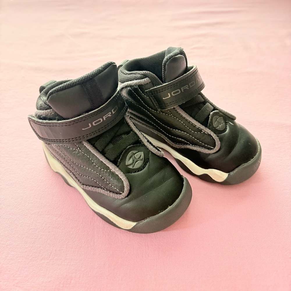 GUC Jordan Pro Strong  Toddler 6C Black White Basketball Shoes DC7910-002